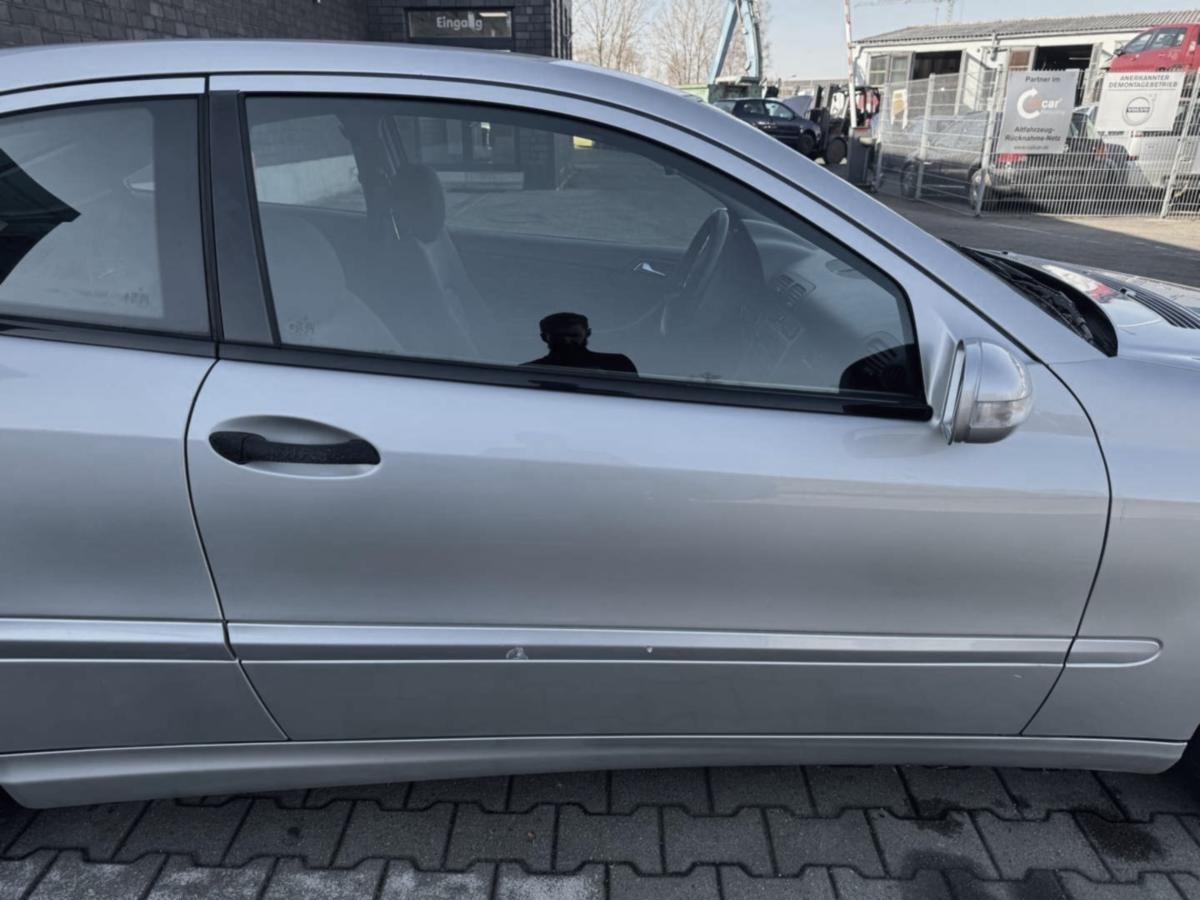 Mercedes Sportcoupe CL203 original T&uuml;r rechts 744 Brillantsilber Rohbau Bj.2003